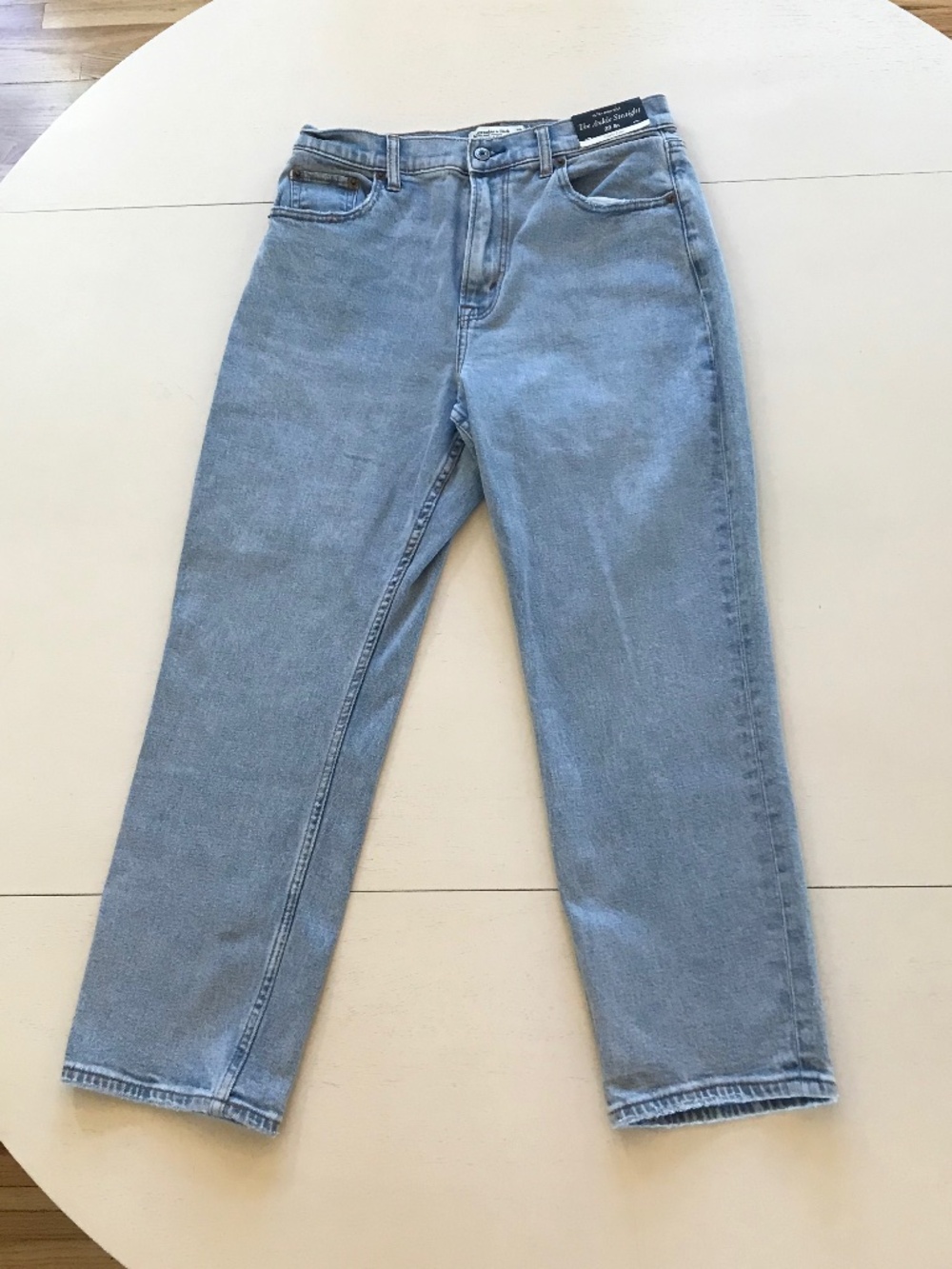 Abercrombie & Fitch Light Wash Straight Leg Jeans - Picture 5 of 8